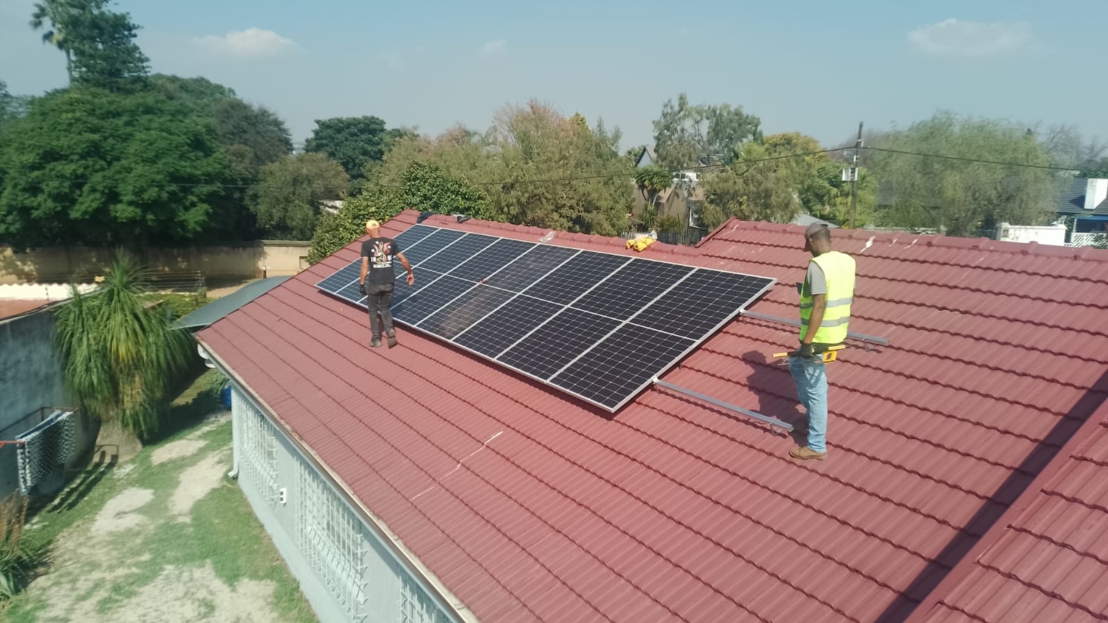 Solar installation on a roof